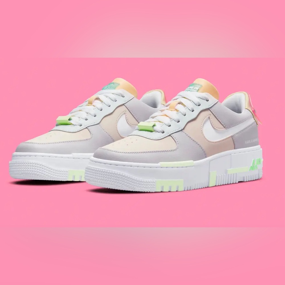 Nike Air Force 1 Pixel Size 9